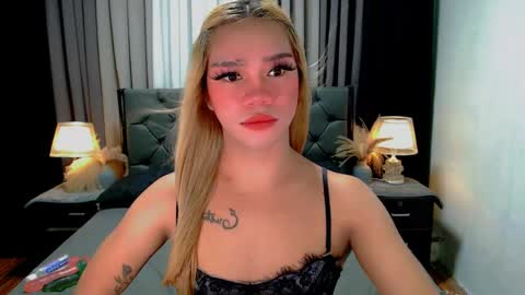Snapshot of sweet_zoey12 chatting on 05-16-26, 10:36 bea takashi online show from 05-16-26, 10:36
