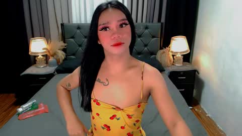Snapshot of sweet_zoey12 chatting on 05-29-26, 09:29 bea takashi online show from 05-29-26, 09:29