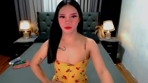 Snapshot of sweet_zoey12 chatting on 06-08-26, 09:42 bea takashi online show from 06-08-26, 09:42