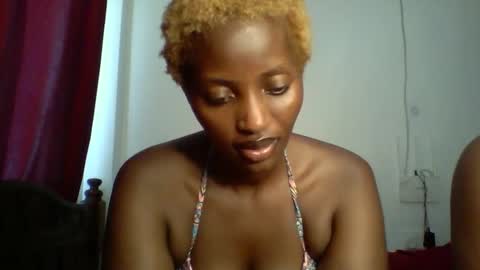 Snapshot of sweet_zuri3 chatting on 11-15-25, 07:49 zuri online show from 11-15-25, 07:49