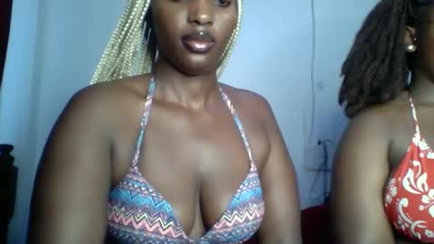Snapshot of sweet_zuri3 chatting on 11-26-25, 02:51 zuri online show from 11-26-25, 02:51