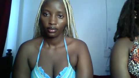 Snapshot of sweet_zuri3 chatting on 11-28-25, 07:11 zuri online show from 11-28-25, 07:11