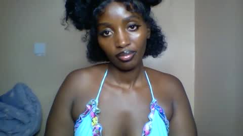 Snapshot of sweet_zuri3 chatting on 05-29-26, 09:46 zuri online show from 05-29-26, 09:46
