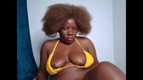 Snapshot of sweetafricangal chatting on 10-08-25, 03:42 NASHA online show from 10-08-25, 03:42