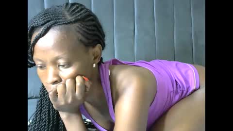 LIANAH online show from 12-15-25, 06:12