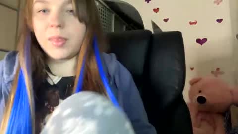 Snapshot of sweetalissa18 chatting on 12-14-24, 01:59 sweetalissa18 online show from 12-14-24, 01:59