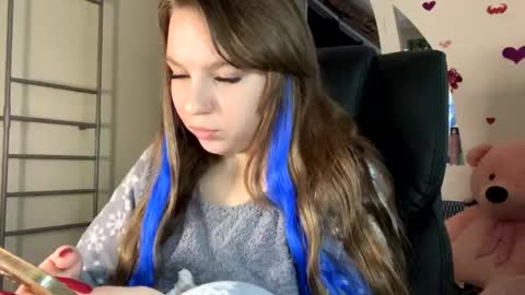 Snapshot of sweetalissa18 chatting on 12-27-24, 07:40 sweetalissa18 online show from 12-27-24, 07:40