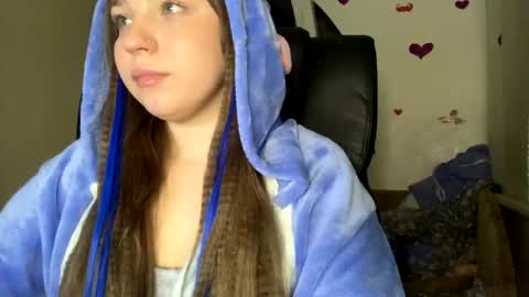 Snapshot of sweetalissa18 chatting on 02-25-25, 06:09 sweetalissa18 online show from 02-25-25, 06:09