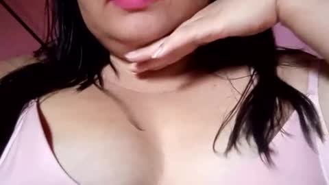 Snapshot of sweetapple808216 chatting on 12-12-24, 06:21 sweetapple808216 online show from 12-12-24, 06:21