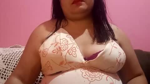 Snapshot of sweetapple808216 chatting on 12-25-24, 03:50 sweetapple808216 online show from 12-25-24, 03:50
