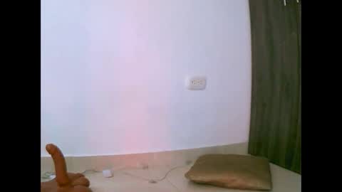 sweetapril_1991 online show from 10-13-25, 07:47