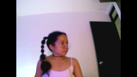 sweetapril_1991 online show from 11-08-25, 06:40