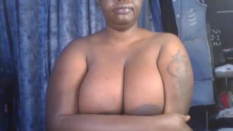 Snapshot of sweetbaby46 chatting on 02-09-25, 02:17 sweetbaby46 online show from 02-09-25, 02:17