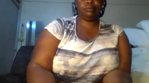 Snapshot of sweetbaby46 chatting on 09-10-25, 02:55 sweetbaby46 online show from 09-10-25, 02:55