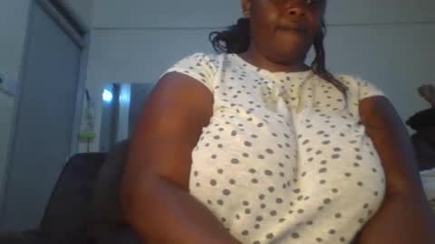 Snapshot of sweetbaby46 chatting on 09-17-25, 10:39 sweetbaby46 online show from 09-17-25, 10:39