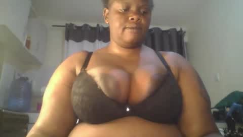 Snapshot of sweetbaby46 chatting on 10-03-25, 02:41 sweetbaby46 online show from 10-03-25, 02:41