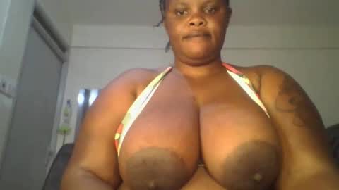 Snapshot of sweetbaby46 chatting on 10-22-25, 03:07 sweetbaby46 online show from 10-22-25, 03:07