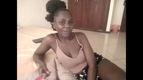 Lunargirl online show from 02-08-26, 07:34