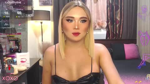 Snapshot of sweetbella118 chatting on 12-16-24, 07:15 bella online show from 12-16-24, 07:15