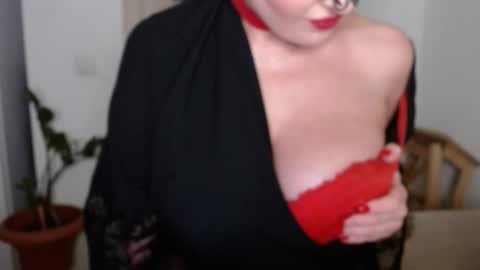 Snapshot of sweetberryxxx chatting on 03-12-25, 12:53 Diana online show from 03-12-25, 12:53