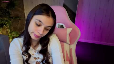 Kim online show from 02-17-26, 01:02