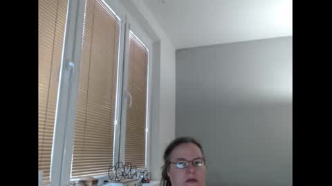 Sweetboobs85h online show from 01-13-26, 08:30