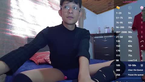 Snapshot of sweetc4meron chatting on 10-12-25, 05:01 Cameron Alejandro online show from 10-12-25, 05:01