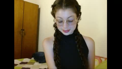 sweetcalm_ online show from 04-25-26, 03:20