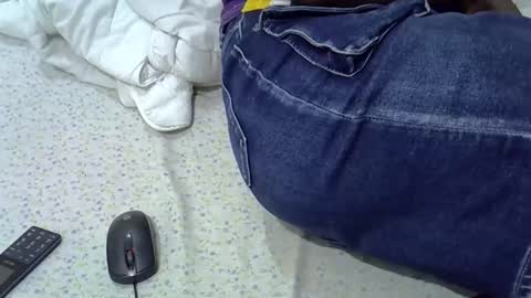 Snapshot of sweetcammilla chatting on 10-19-25, 07:31 sweetcammilla online show from 10-19-25, 07:31