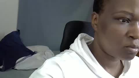 reinah online show from 03-11-26, 02:17