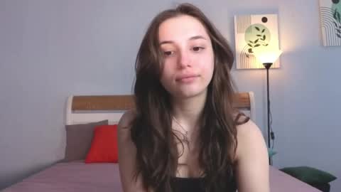 Snapshot of sweetcats_meow chatting on 06-07-26, 11:47 Eva and Cherry online show from 06-07-26, 11:47