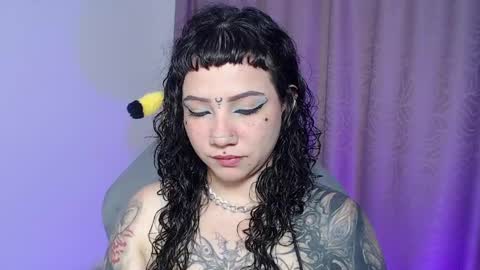       Independent model online show from 05-28-26, 04:32