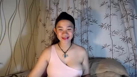 Snapshot of sweetdannica chatting on 05-12-26, 03:20 Danni online show from 05-12-26, 03:20