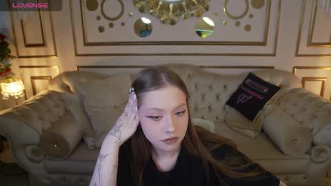 Amelia online show from 12-03-25, 11:41