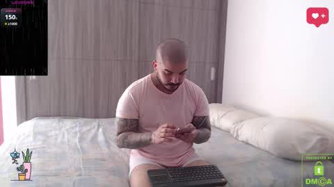 Snapshot of sweetdesires_ chatting on 09-26-25, 02:54         online show from 09-26-25, 02:54
