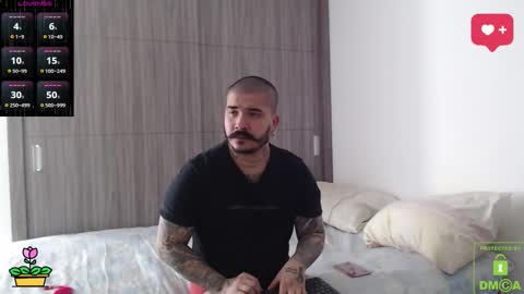         online show from 11-22-25, 03:22