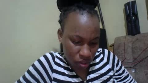 Snapshot of sweetdiva2012 chatting on 10-26-25, 10:04 sweetdiva2012 online show from 10-26-25, 10:04
