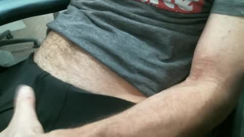 Snapshot of sweetdong chatting on 02-11-25, 02:13 Stick around its a grower online show from 02-11-25, 02:13