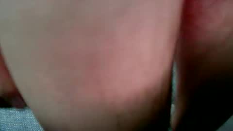 Snapshot of sweetdong chatting on 11-25-25, 08:09 Stick around its a grower online show from 11-25-25, 08:09