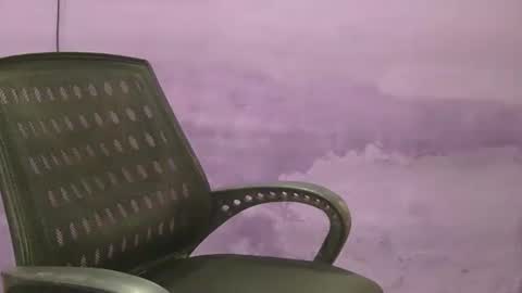 Snapshot of sweetdream220 chatting on 09-13-25, 04:34 sweetdream220 online show from 09-13-25, 04:34