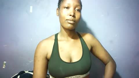 sweetebony_50 online show from 02-11-26, 05:40