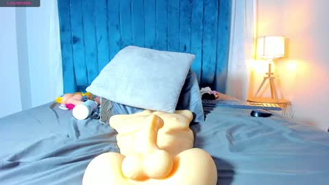 Snapshot of sweetebony_69 chatting on 01-24-25, 03:13 Mia online show from 01-24-25, 03:13