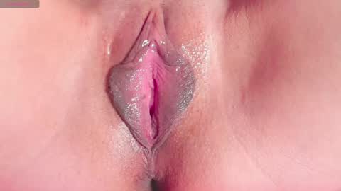 Erika online show from 04-27-26, 01:31