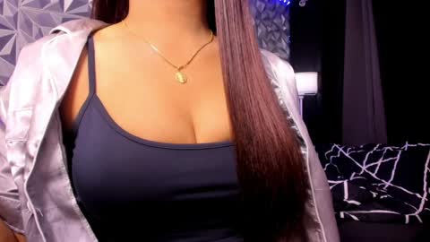 Snapshot of sweetest_one4 chatting on 06-05-26, 10:10 sweetest_one4 online show from 06-05-26, 10:10