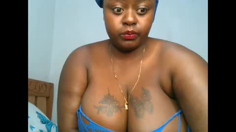 Snapshot of sweetest_snack chatting on 11-28-25, 01:30 sweetest_snack online show from 11-28-25, 01:30