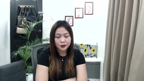 Snapshot of sweetestsmile_ chatting on 01-24-25, 02:18 Khaye online show from 01-24-25, 02:18