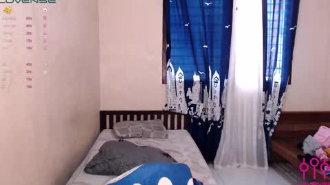 sweetkatniss online show from 02-11-25, 06:19