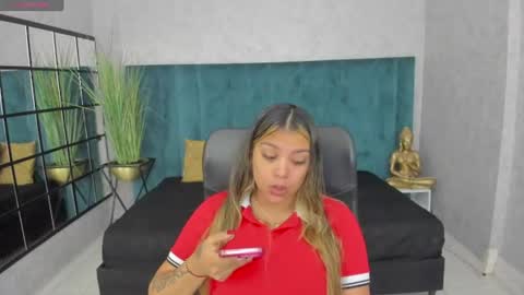 Snapshot of sweetfabianaxl chatting on 07-16-26, 07:09 Fabiana online show from 07-16-26, 07:09