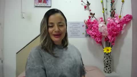 Snapshot of sweetfantasyy69 chatting on 07-01-26, 02:13 sweef online show from 07-01-26, 02:13