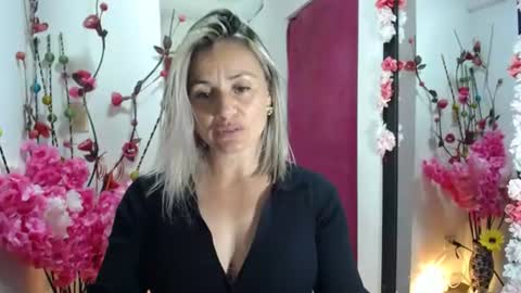 Snapshot of sweetfantasyy69 chatting on 07-19-26, 07:39 sweef online show from 07-19-26, 07:39